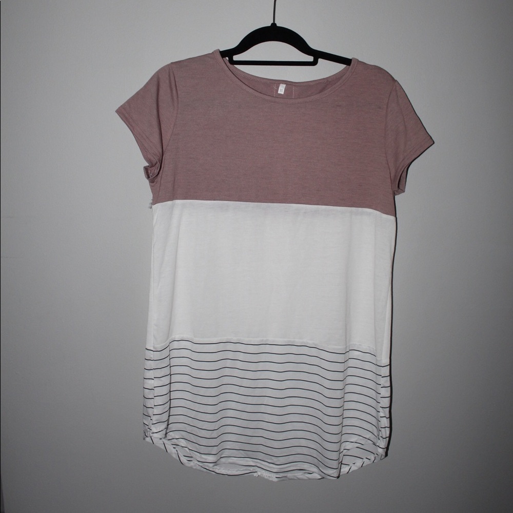 Block Shirt with Lace Detailing on Back